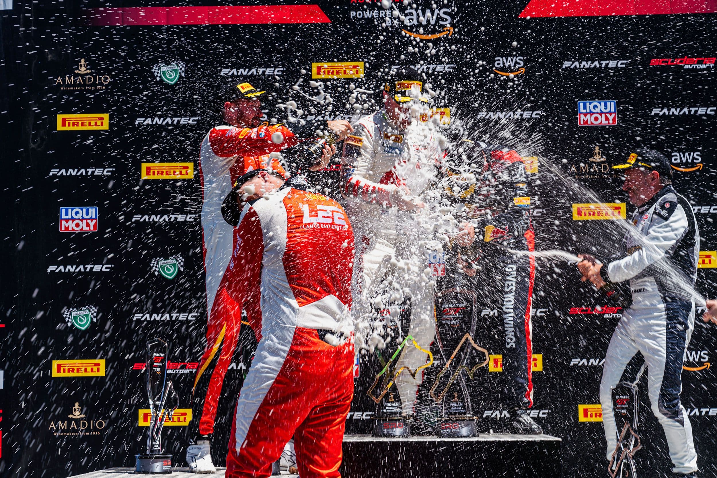 Arise Racing GT wins GT World Challenge Australia on debut