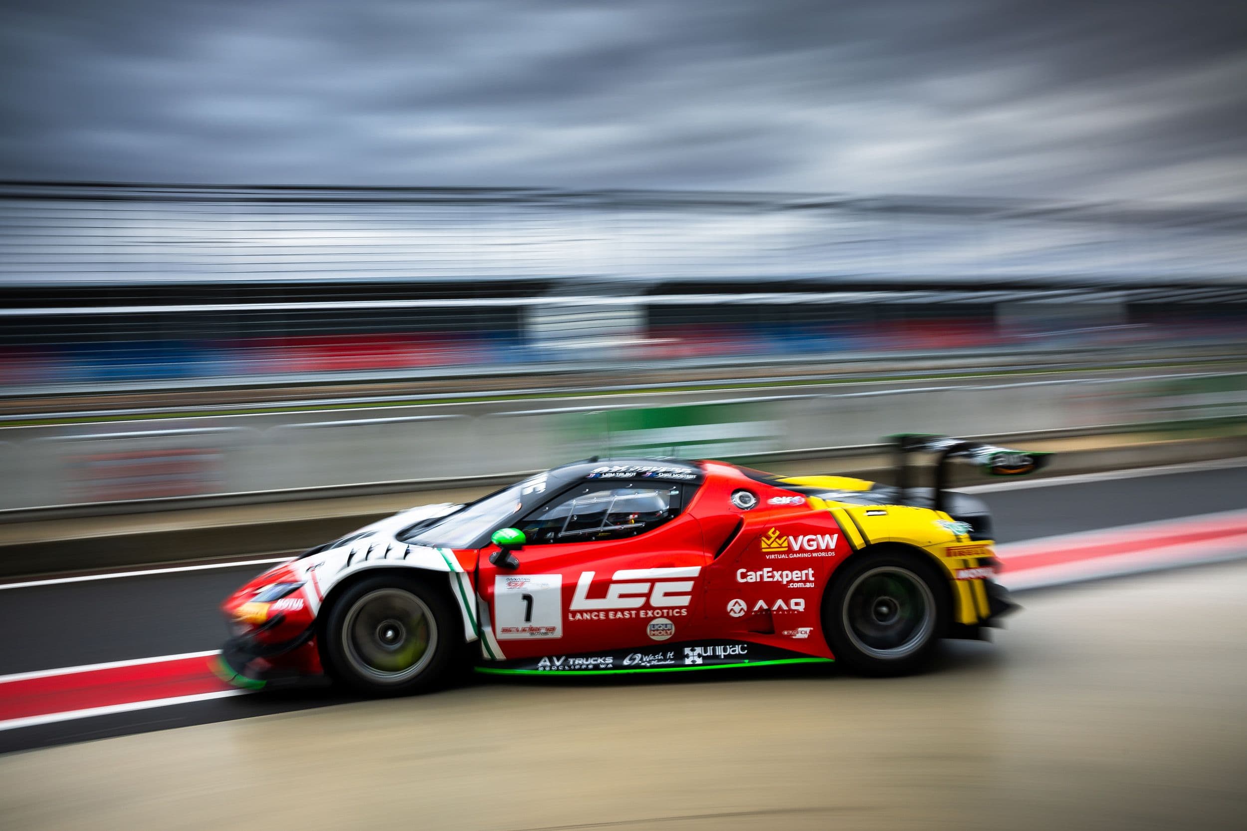 Successful debut of the Ferrari 296 GT3 at Phillip Island