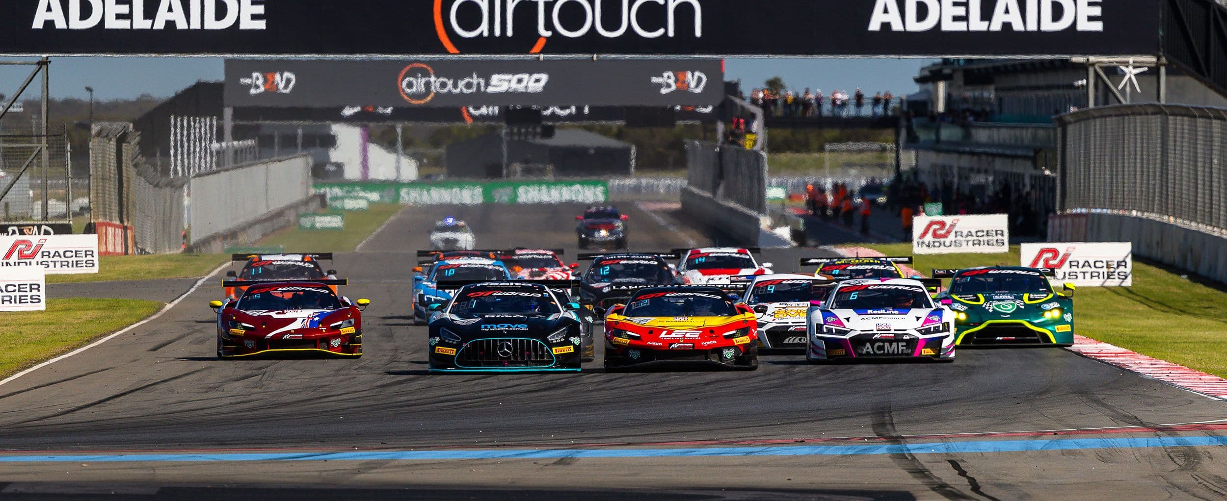 Evans and Schutte Strengthen Grip on Pro-Am Title Fight